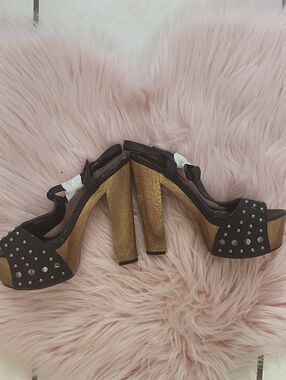BLOWOUT SALE!! HEART SOUL OPEN TOE PLATFORM STUDDED HEELS 6.5